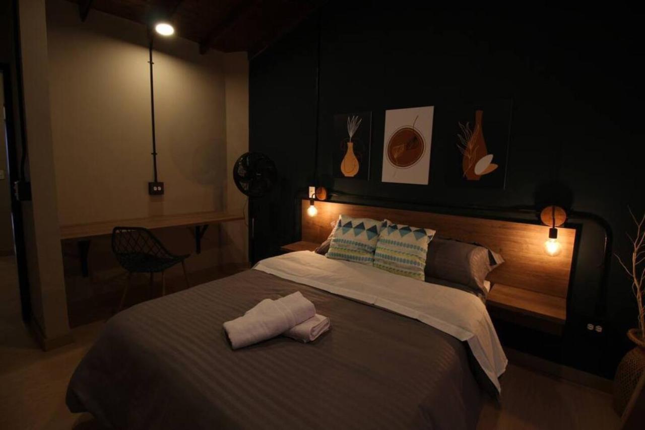 Apartamento Con Parqueadero En -one201 By Roots *