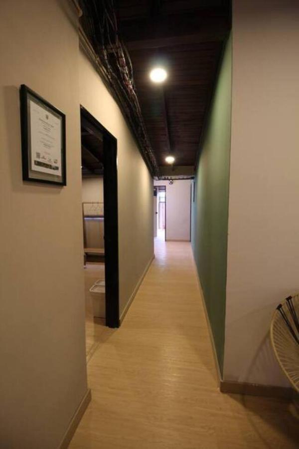 Apartamento Con Parqueadero En -one201 By Roots Medellín